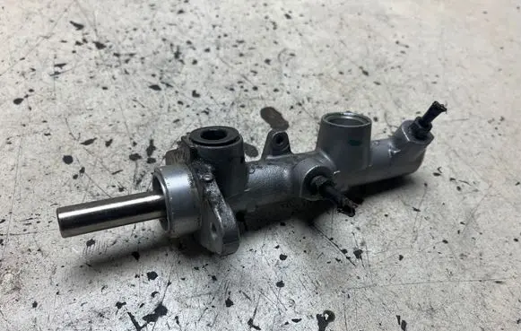 Honda Civic Master brake cylinder 