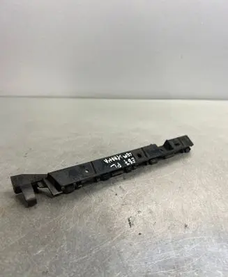 BMW 1 E81 E87 Front bumper mounting bracket ---