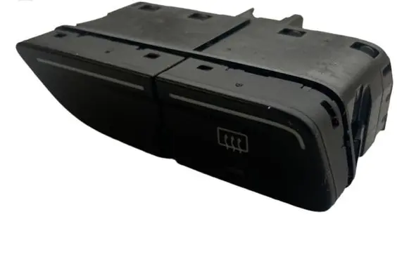 Ford Focus Windscreen/window heater switch 18C621AC BC621