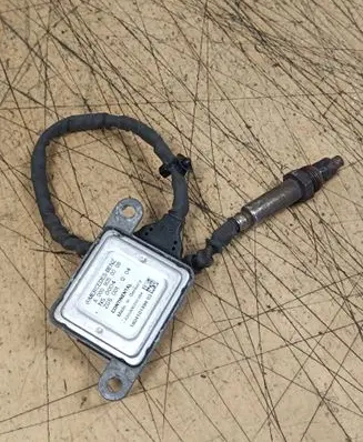 Mercedes-Benz Sprinter W906 Lambda probe sensor A0009050008
