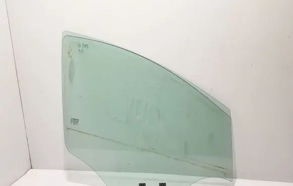 Renault Zoe Front door window/glass (coupe) 803008825R