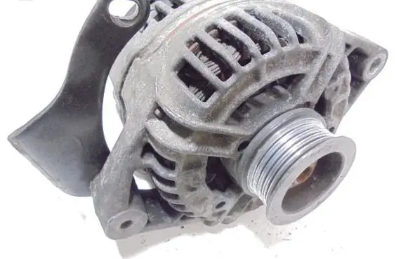 Opel Zafira A Generator/alternator 90561971