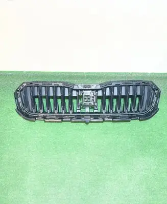 Skoda Scala Front bumper upper radiator grill 657853653
