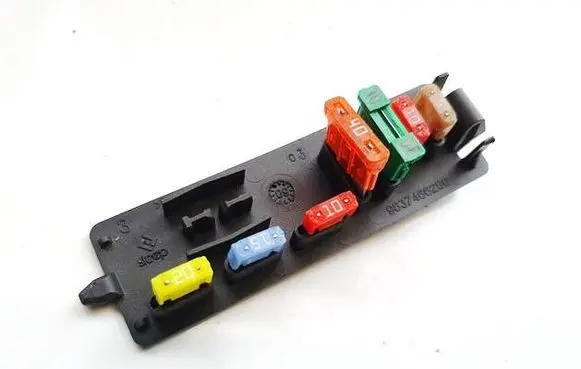 Peugeot 508 Fuse box set 9637466280