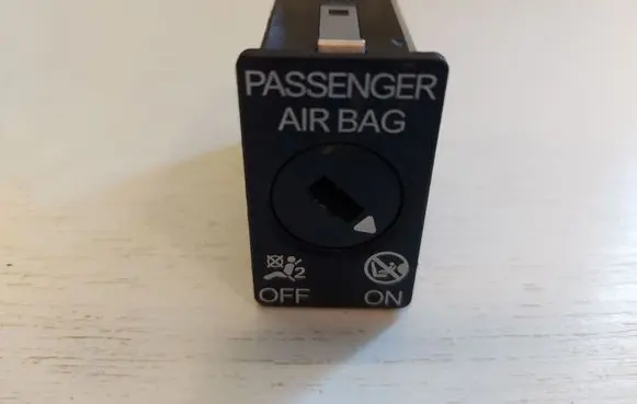 Volkswagen Golf VII Passenger airbag on/off switch 5C5919237