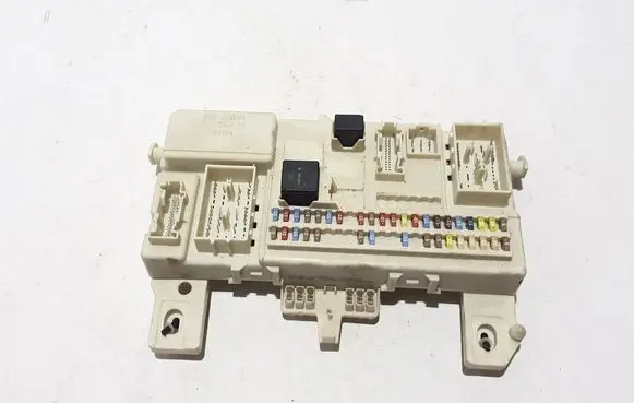 Volvo C70 Fuse module 31254317