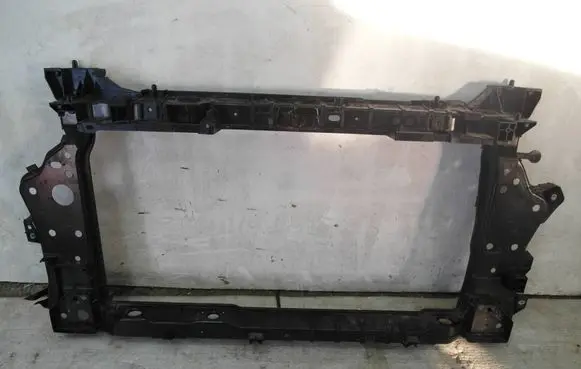 Renault Captur II Radiator support slam panel 625009677R