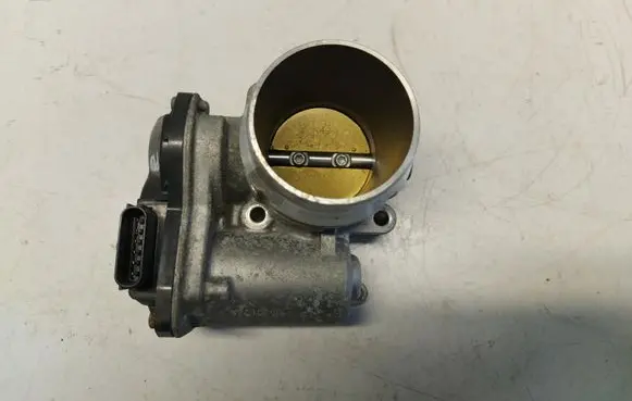 KIA Pro Cee'd III Throttle valve 35100-08200