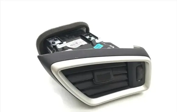 Nissan Qashqai Dashboard side air vent grill/cover trim 3049-0027