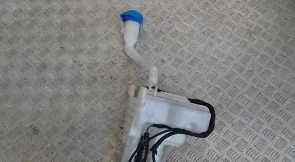 Skoda Fabia Mk4 (6VA) Windshield washer fluid reservoir/tank 2Q0955448H