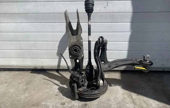 Mercedes-Benz GLA W156 Rear wheel hub