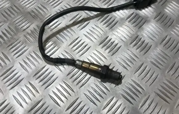BMW 5 E60 E61 Lambda probe sensor 0281004019 7791592-02