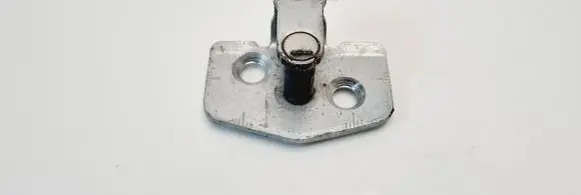 Opel Vectra C Front door lock loop/hook striker 96336