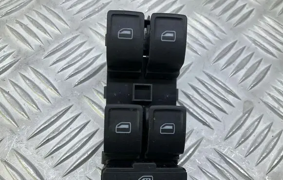 Skoda Octavia Mk3 (5E) Electric window control switch 