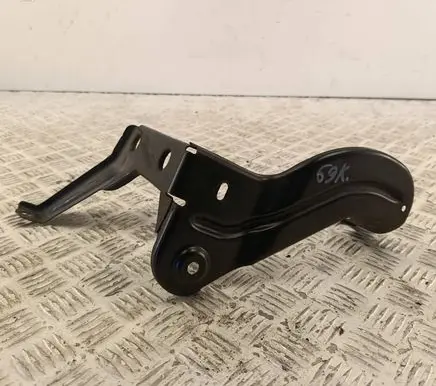 Audi A6 S6 C6 4F Intercooler pipe mounting bracket 4F0145813F