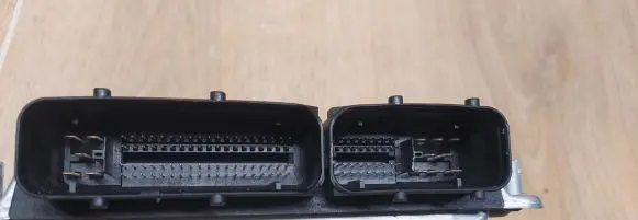 Audi A6 S6 C5 4B Engine control unit/module 8E0907401M 1039S02764 0281011255
