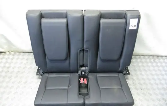 Land Rover Discovery Sport Third row seats 
