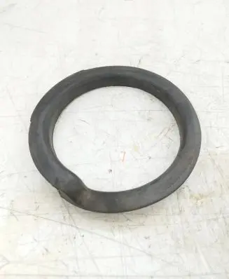 BMW 5 E39 Coil spring mount 31331091867 1091867