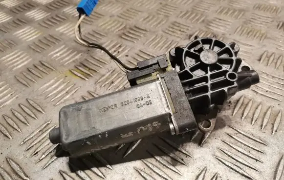 Mercedes-Benz E W211 Seat adjustment motor 820418984