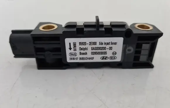Hyundai Tucson JM Airbag deployment crash/impact sensor 959202E000 SA320020000 0285003035