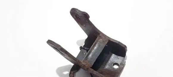 Subaru Outback Engine mounting bracket u16 u-16