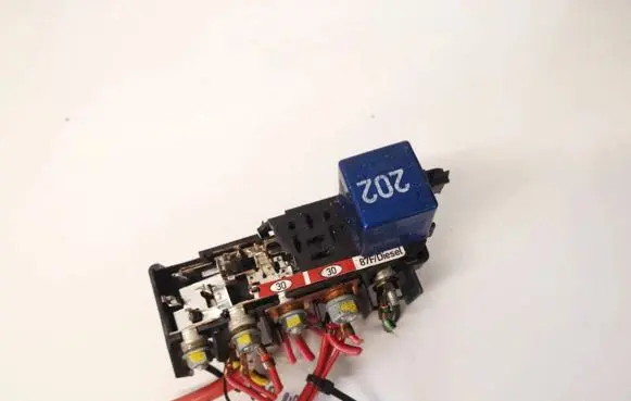 Skoda Superb B5 (3U) Other relay 8a0951253