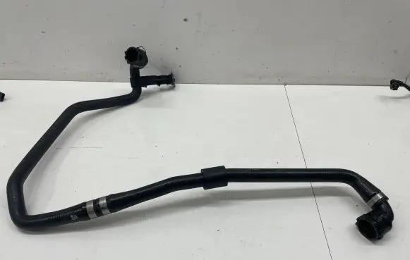 BMW 5 G30 G31 Engine coolant pipe/hose 9485275
