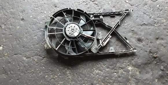 Opel Vectra B Electric radiator cooling fan