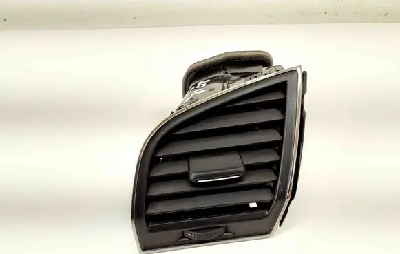 Skoda Fabia Mk3 (NJ) Dashboard air vent grill cover trim 6V0819701CRYP 6V0819701C