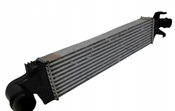 Mercedes-Benz GLA W156 Intercooler radiator A2465000100