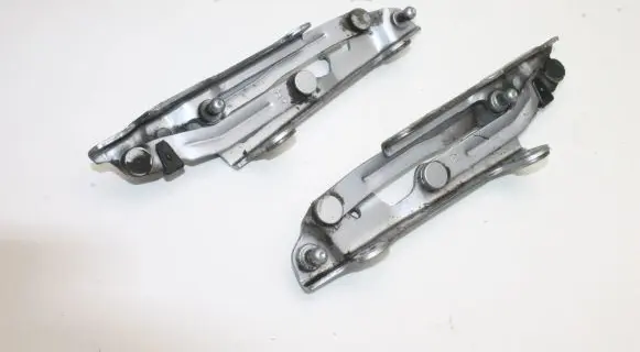 Subaru BRZ Tailgate/trunk/boot hinge