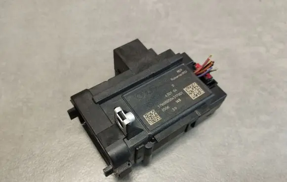 Audi A5 Sportback 8TA Ignition lock 8K0909131D
