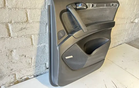 Audi Q7 4L Rear door card panel trim 4L0867306B