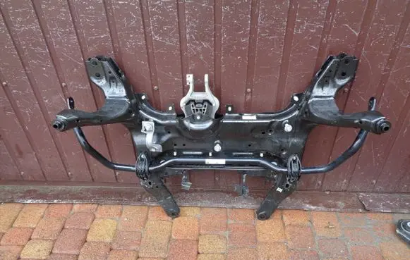 BMW X1 U11 Front subframe 8836336 2492024 07735