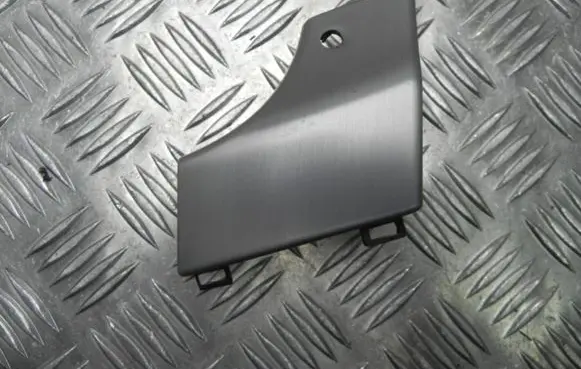 Radio/GPS head unit trim