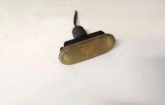 Volkswagen Golf IV Front fender indicator light 3b0949117c