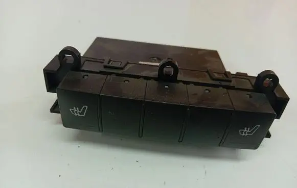 Mercedes-Benz A W169 Seat heating switch 1698208510