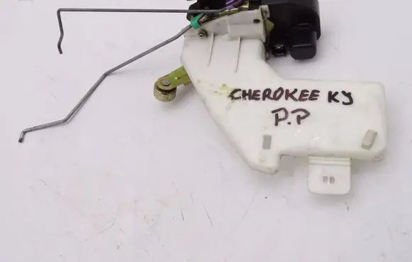 Jeep Cherokee III KJ Front door lock