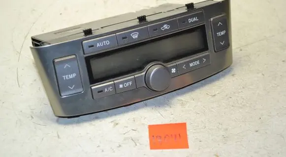 Toyota Avensis T250 Climate control unit 5590005142 MB1465705250