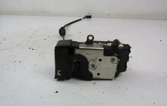 Ford Fiesta Front door lock X5J8AMAN
