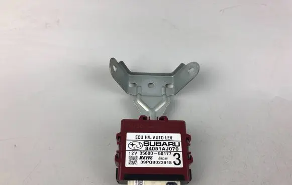 Subaru Outback Light module LCM 84051AJ070