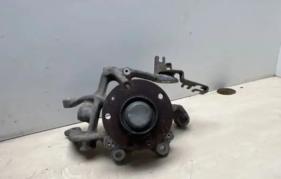 Peugeot 407 Rear wheel hub