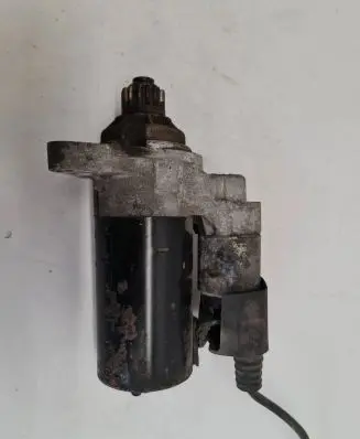 Volkswagen PASSAT B6 Starter motor 0001145001
