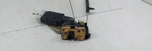 Volvo S40, V40 Front door lock