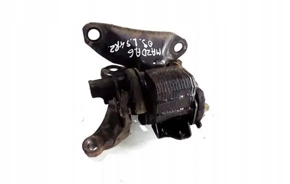 Mazda 6 Engine mount bracket