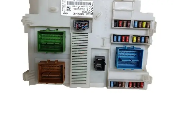 Volvo XC70 Comfort/convenience module AG9T14C256HC 31254837AC