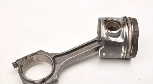 Volvo V70 Piston with connecting rod 81L123