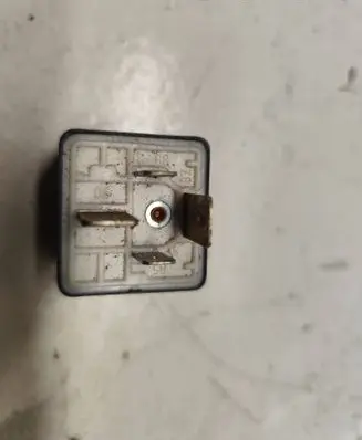 Audi A4 S4 B5 8D Other relay 443951253S