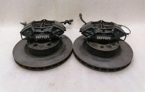 Ferrari 550 Maranello Front Brake Caliper Pad/Carrier