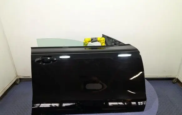 Audi A5 8T 8F Front door 